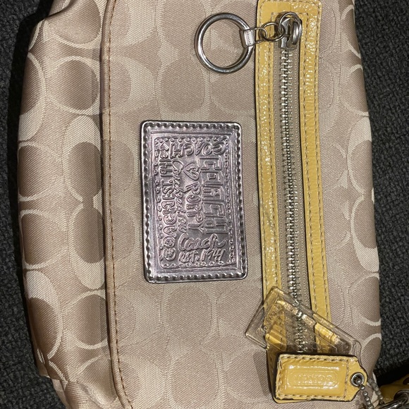 Coach Poppy shoulder bag beige - Picture 11 of 11